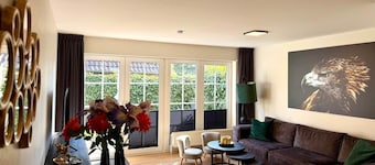Maila Vacation Home - Family Retreat Near the Beach