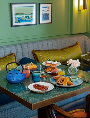 Déjeuner préparé sur commande gratuit tous les jours