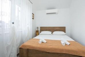 2 habitaciones, tabla de planchar con plancha y wifi gratis
