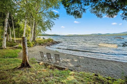 Niboban Cabin #8 -Two floors and pet friendly!