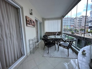 Comfort Apartment, 1 Queen Bed with Sofa bed | Terrace/patio