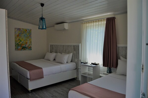 Deluxe Triple Room | View from room - Le Petit Hotel ve Bağ Evi (Bozcaada)