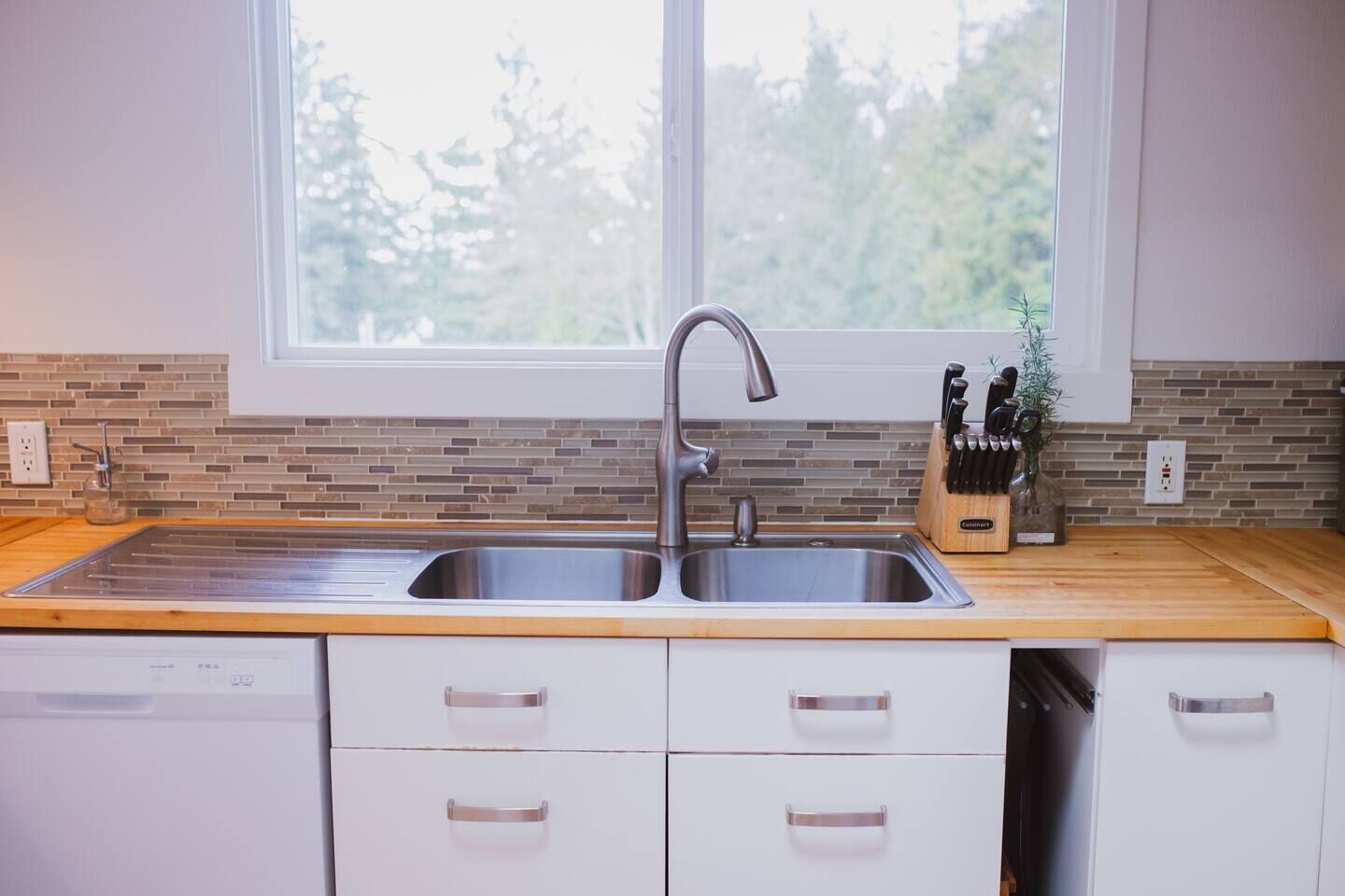 Family-Friendly- Beach and Lake