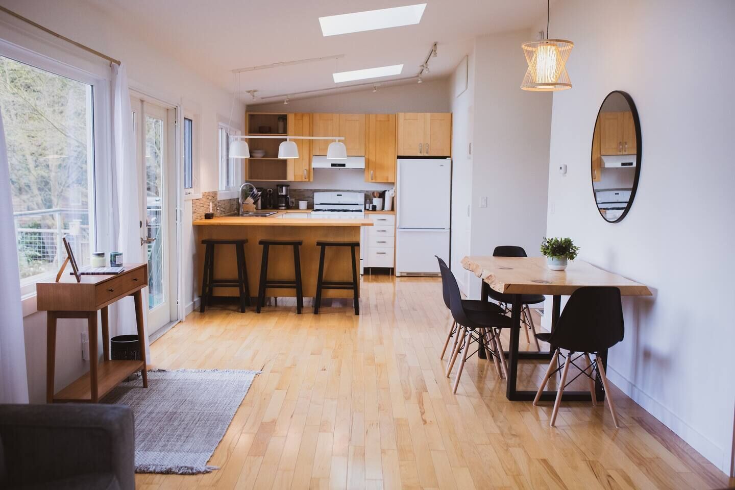 Family-Friendly- Beach and Lake