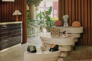Reception - Ember Locke Kensington (London)