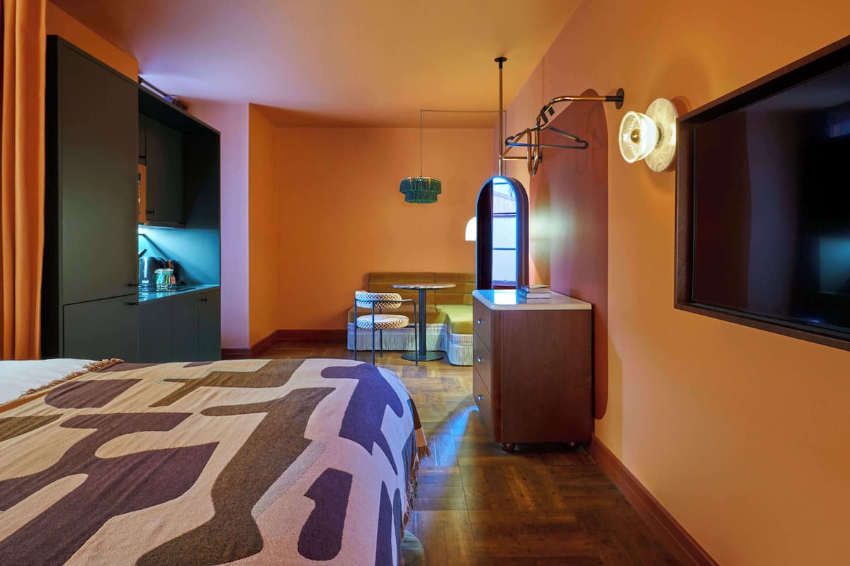 Locke Studio - Accessible