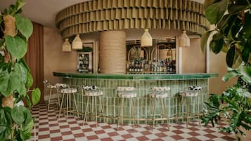 Bar (in der Unterkunft)