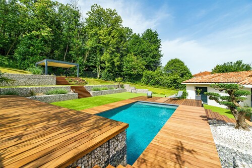 Belle Villa Contemporaine Vue Panoramique, Piscine chauffée, Climatisation