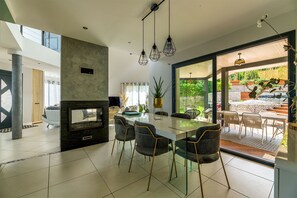 Dining - Belle Villa Contemporaine Vue Panoramique sur Perigueux (Coulounieix-Chamiers)