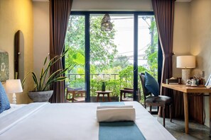 Luxury Queen Balcony | Ropa de cama hipoalergénica y minibar 