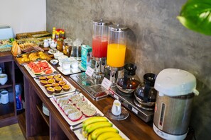 Desayuno típico de la región gratuito y diario