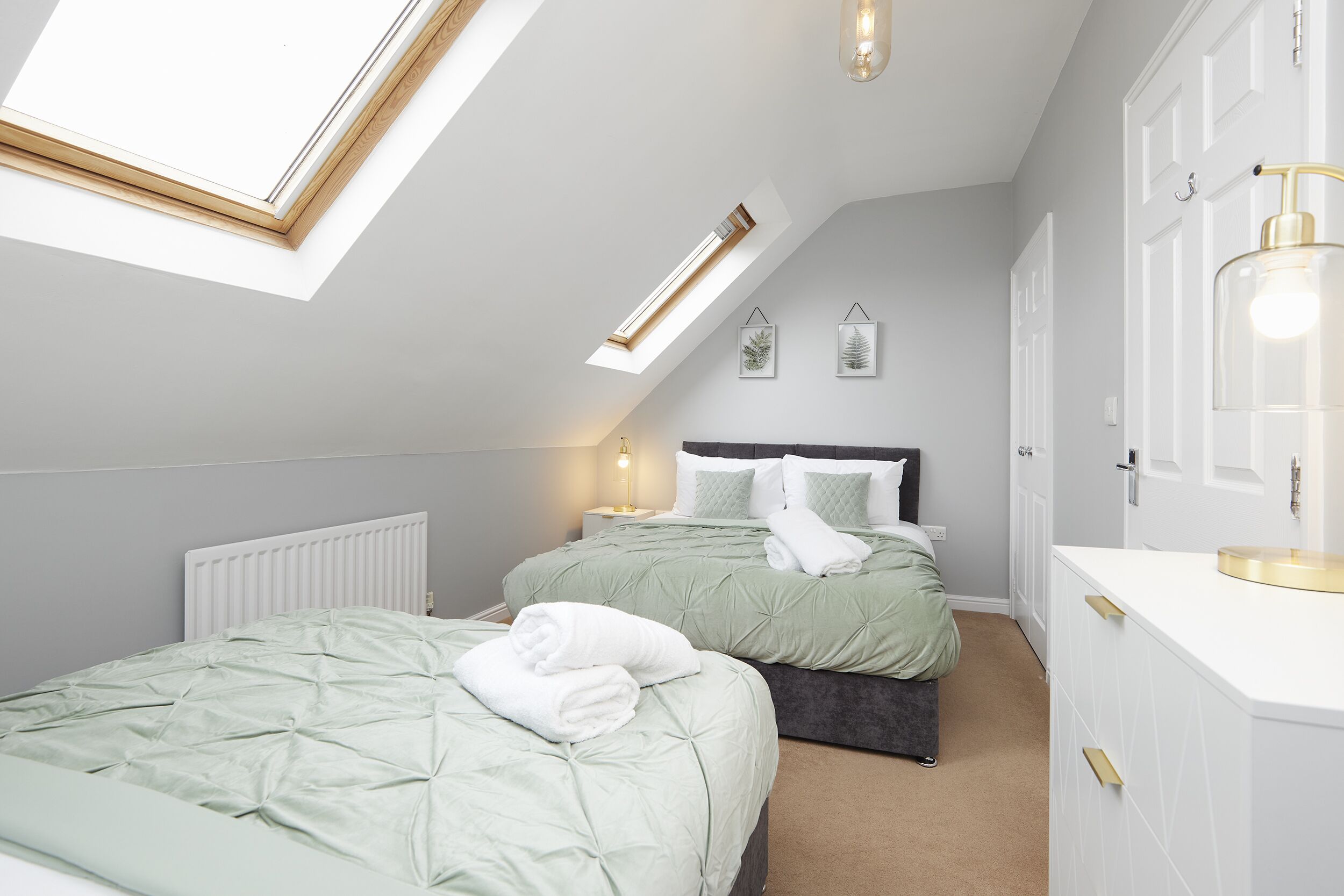 Homely Space for Contractors, Families, ???? Netflix,???? Wifi, -nec,jlr