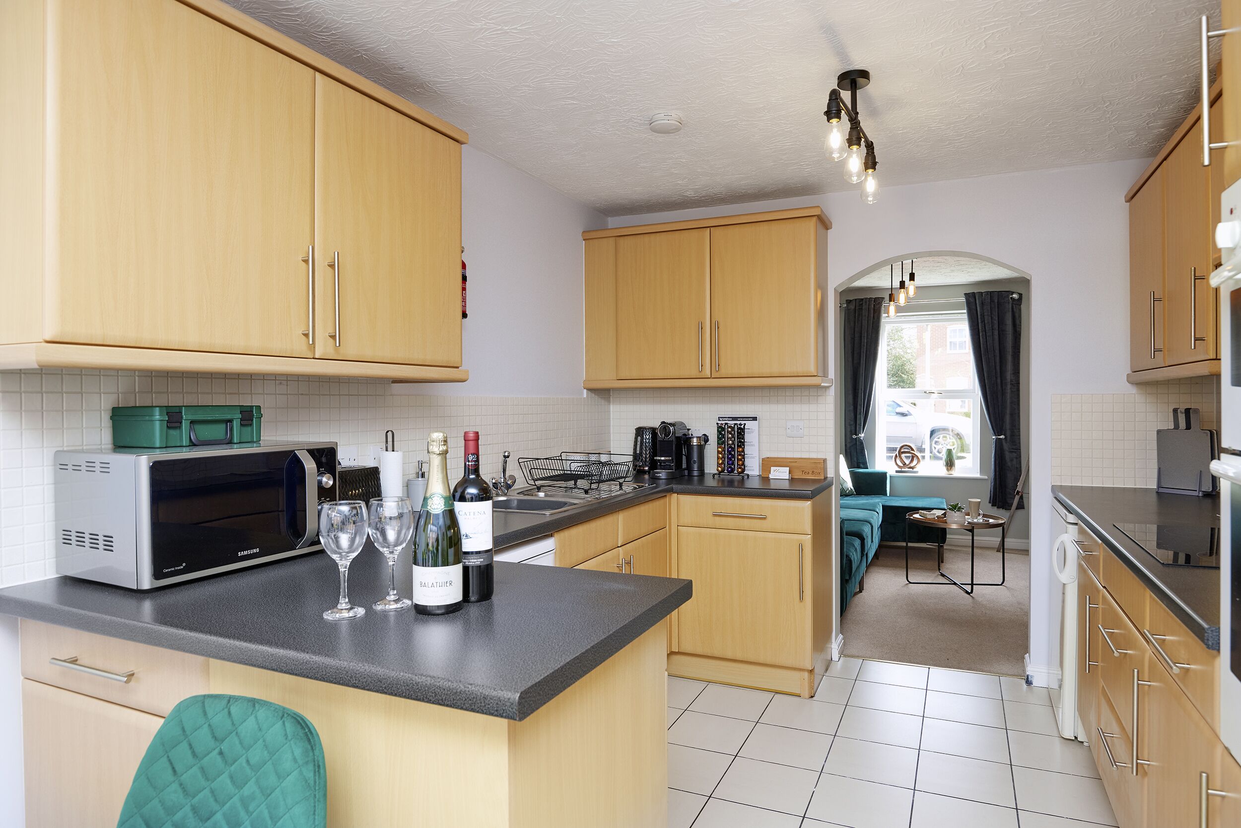 Homely Space for Contractors, Families, ???? Netflix,???? Wifi, -nec,jlr