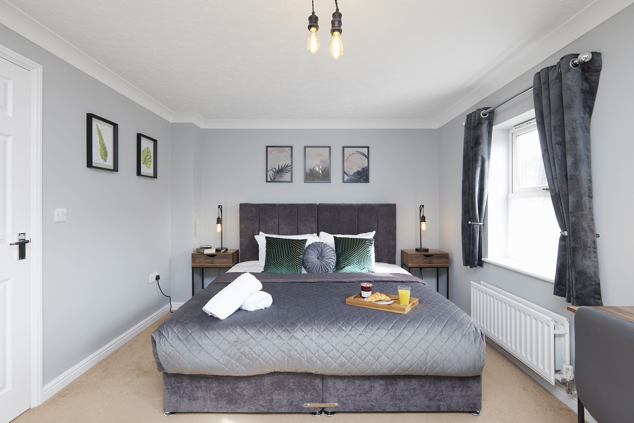 Homely Space for Contractors, Families, ???? Netflix,???? Wifi, -nec,jlr