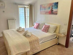 1 bedroom, free WiFi, bed sheets - To complete (Anguillara Sabazia)