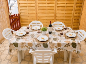 Outdoor dining - To complete (Anguillara Sabazia)