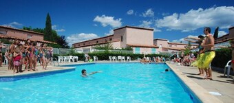 Dans Résidence Calme et Sécurisée Piétonne Petite Maisonnette Tout Confort