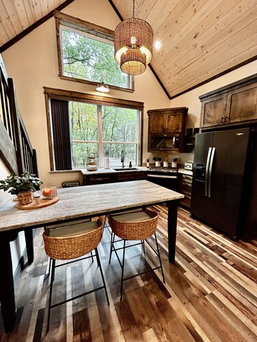 Cabin in the woods with hot tub near hiking, ATV/SXS and horseback trails