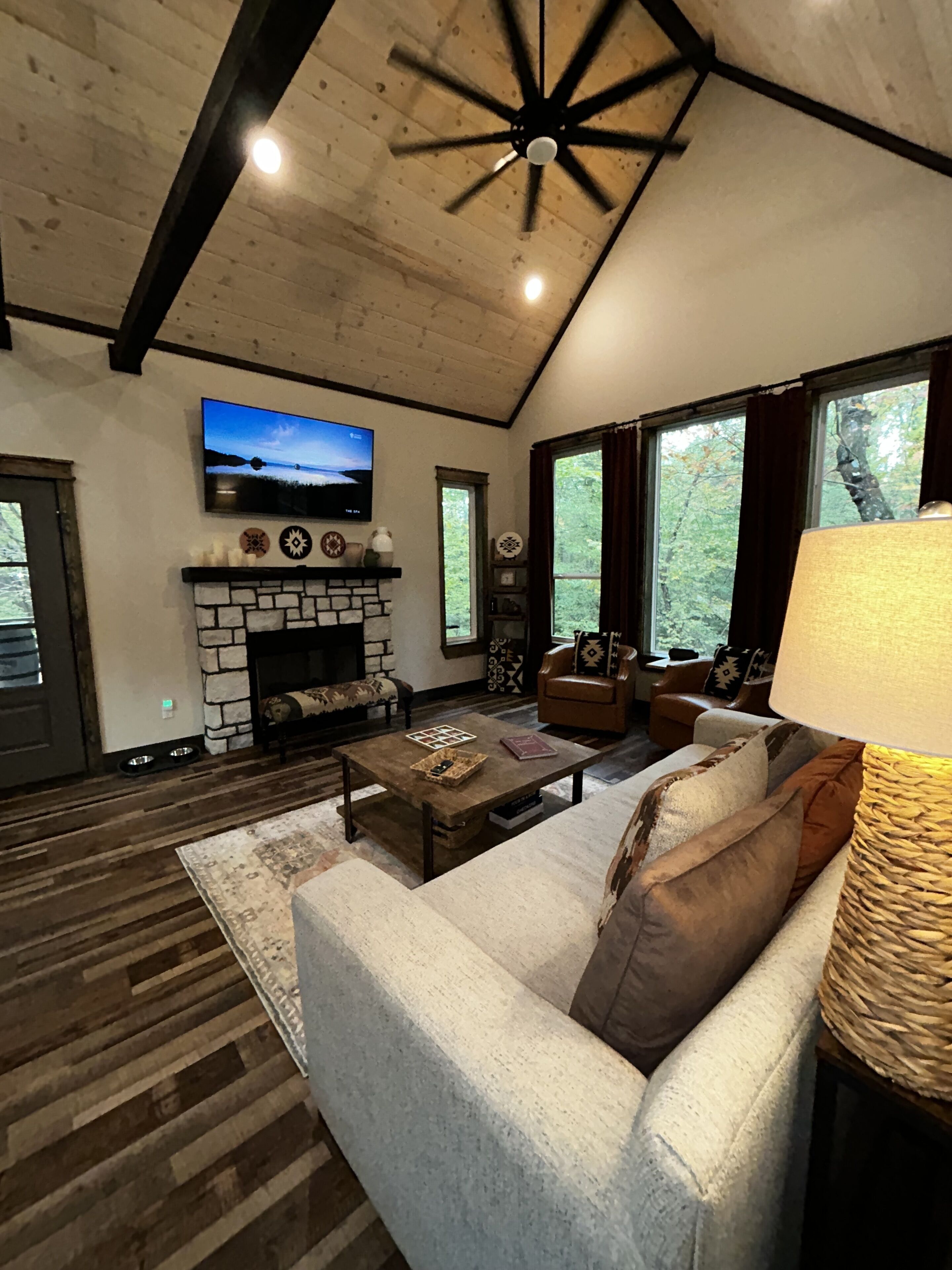 Cabin in the woods with hot tub near hiking, ATV/SXS and horseback trails