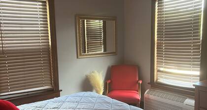 Eddie's Place