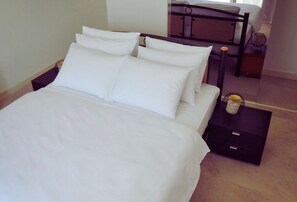 3 bedrooms, WiFi, bed sheets