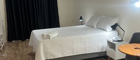 1 bedroom, soundproofing, iron/ironing board, free WiFi