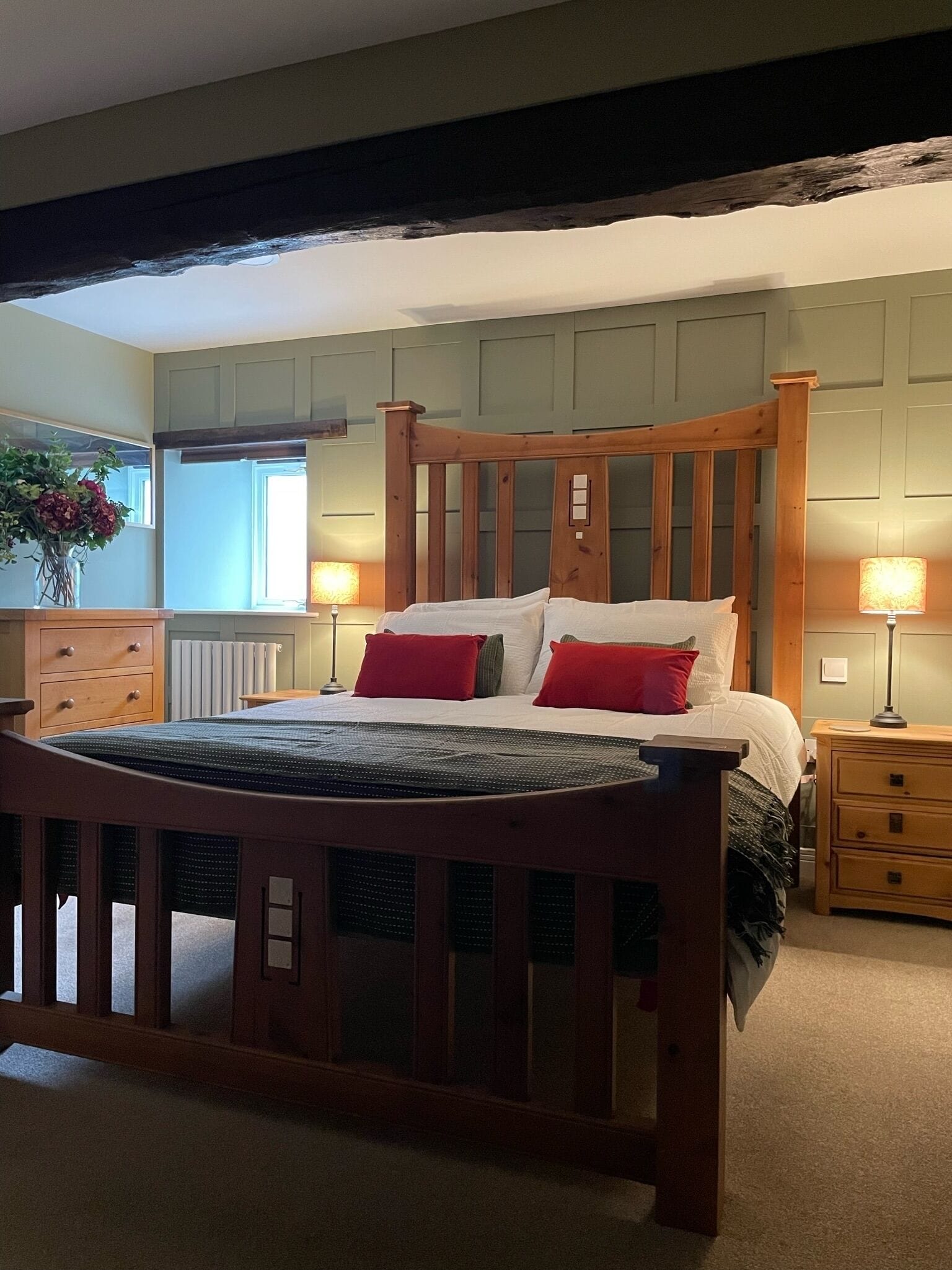 3 Schlafzimmer, Schreibtisch, Bügeleisen/Bügelbrett, kostenloses WLAN