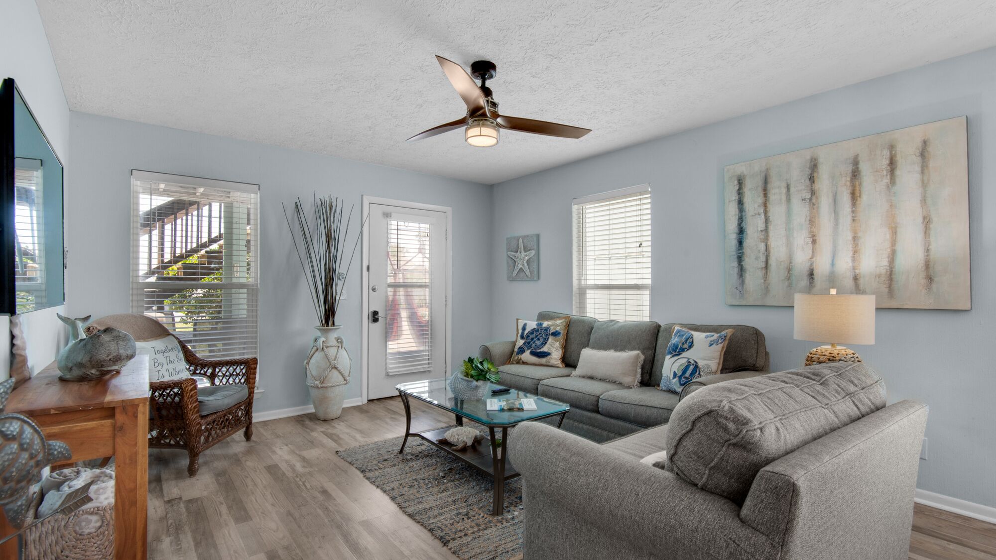 Almost Gulf Front with The Beach Across the Street - Sleeps 8!