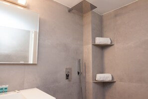 Apartment | Bathroom