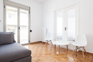 Living area - Modern Brand new apt In Athens Centre (Athens)