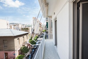 Balcony view - Modern Brand new apt In Athens Centre (Athens)