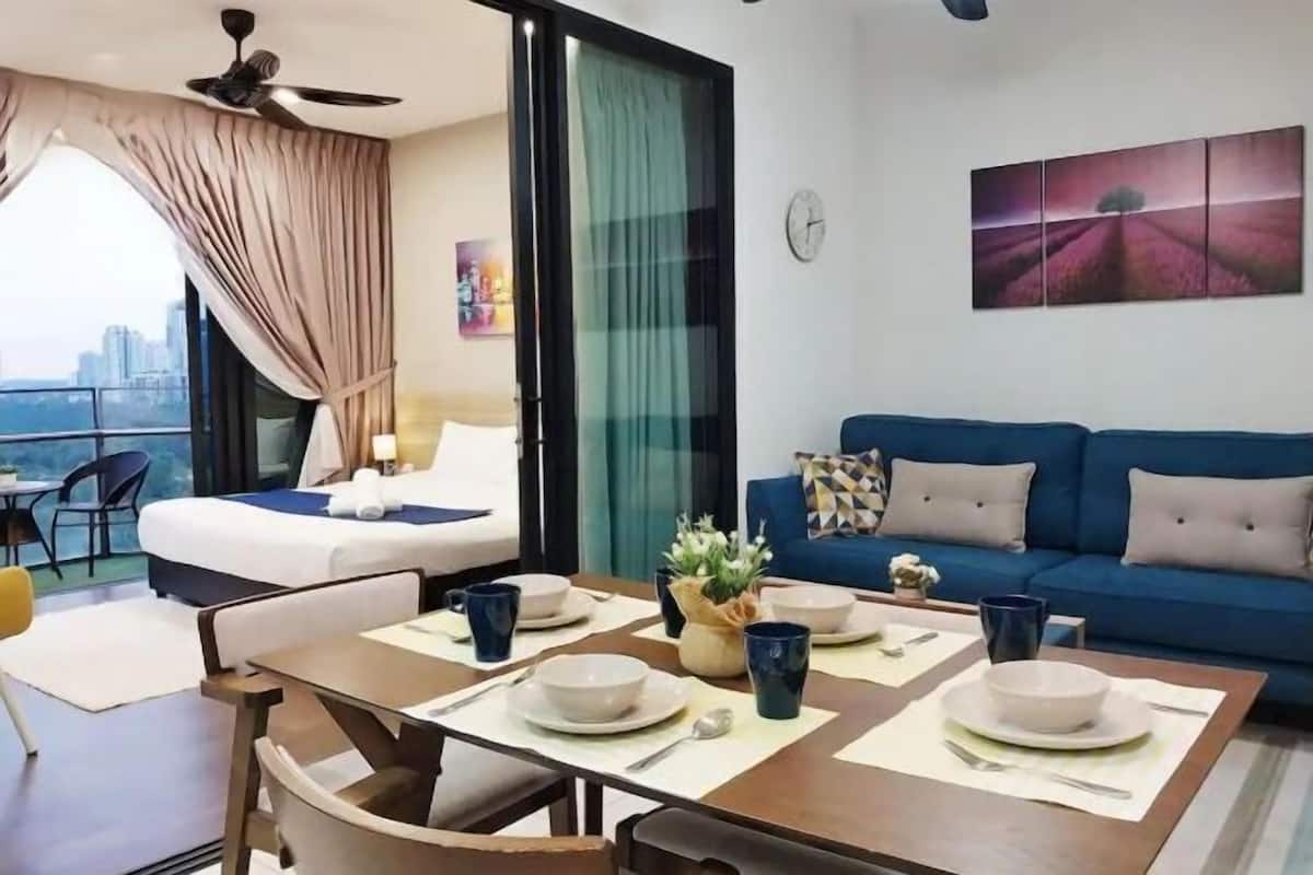 1 bedroom, hypo-allergenic bedding available, desk, laptop workspace