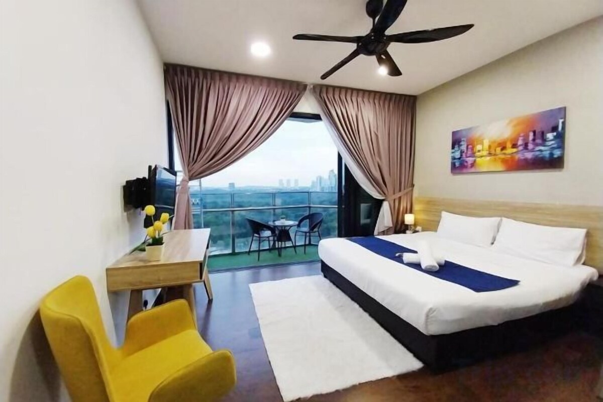 1 bedroom, hypo-allergenic bedding available, desk, laptop workspace