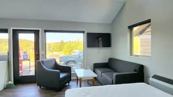 Individually decorated, individually furnished, free WiFi, bed sheets