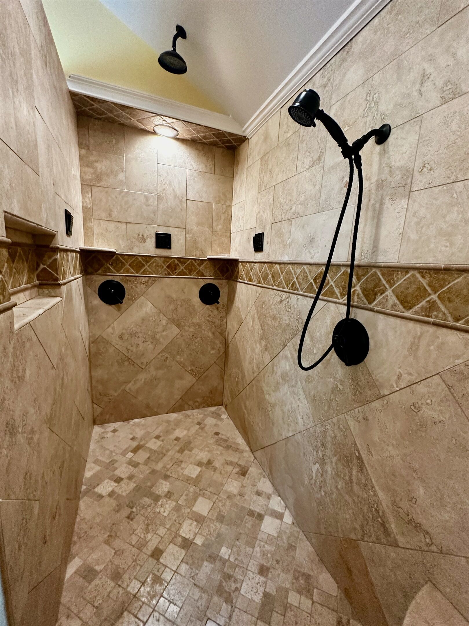 Rustic Cabin Retreat - Perfect Staycation Spot!