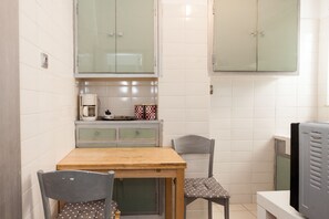 Lejlighed | Privat køkken | Køleskab/fryser i fuld størrelse, ovn, brødrister