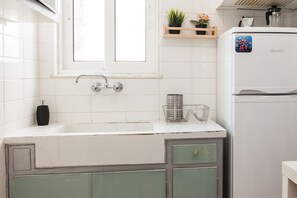 Appartement | Cuisine privée | Grand réfrigérateur, four, grille-pain