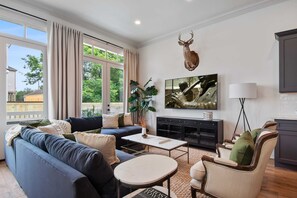TV, studio