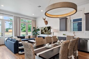 Dining - Retreat near Frenchmen | Heated Private Pool (New Orleans)