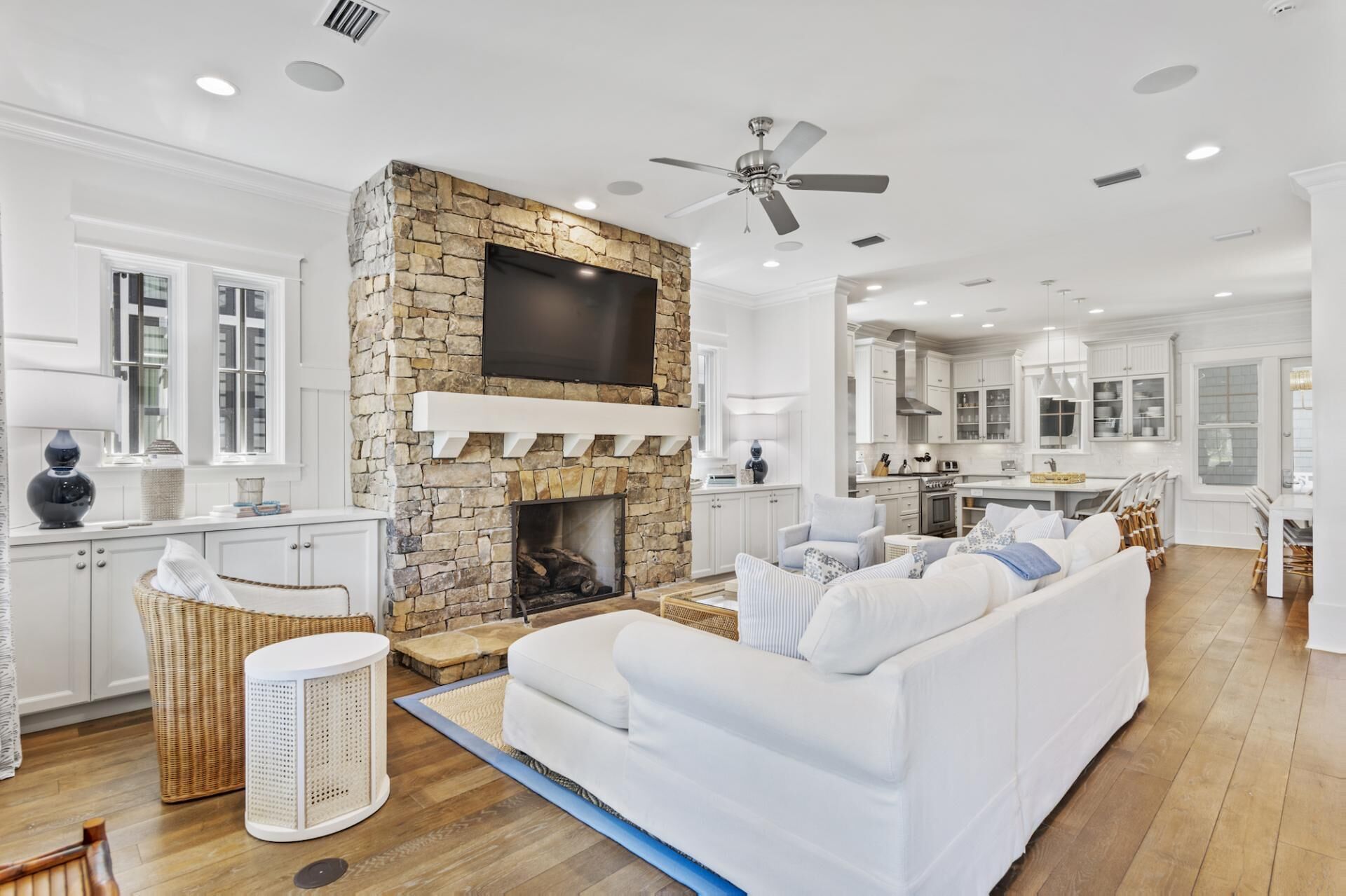 Beautiful Watercolor! Communal Pools! 30A Beaches!