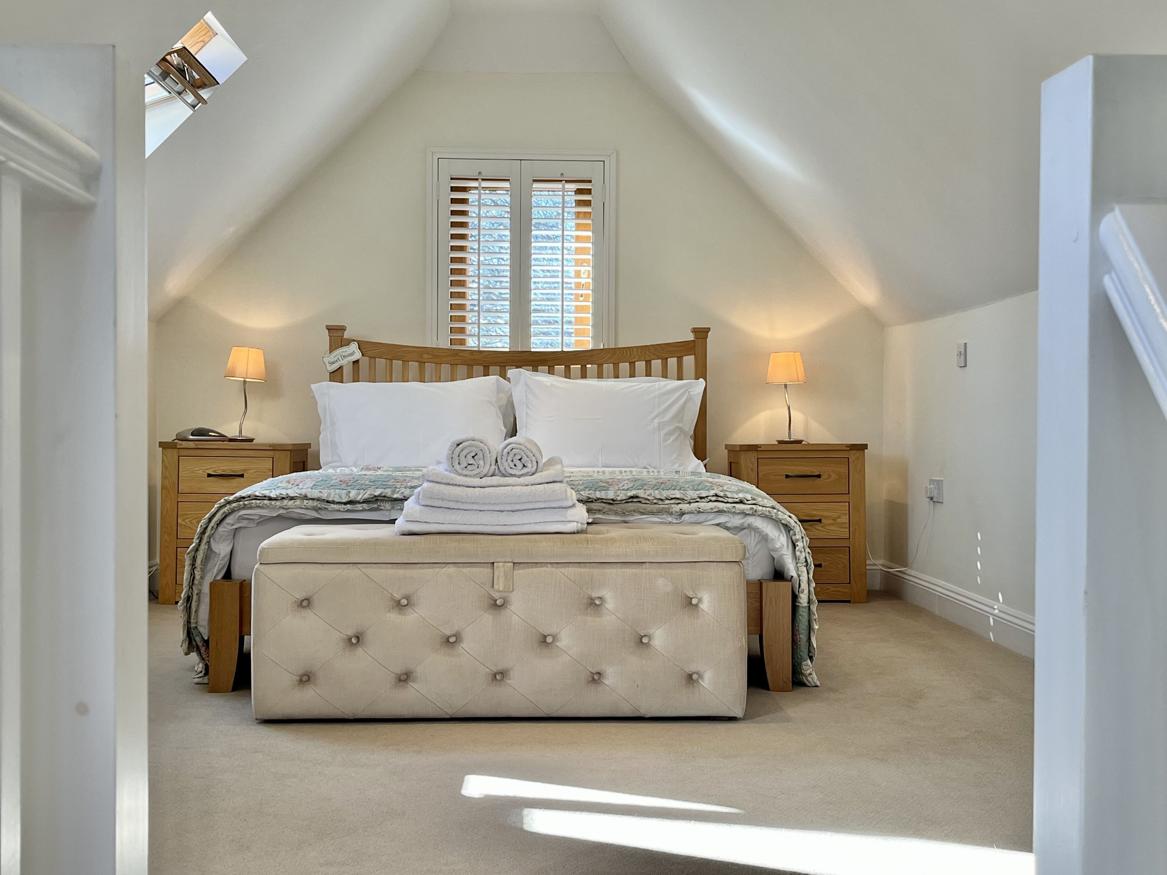 1 bedroom, desk, iron/ironing board, WiFi