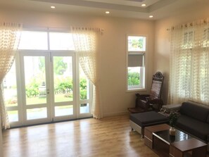 Villa | Living area - Villa Phan thiet mui ne sea view (Phan Thiet)