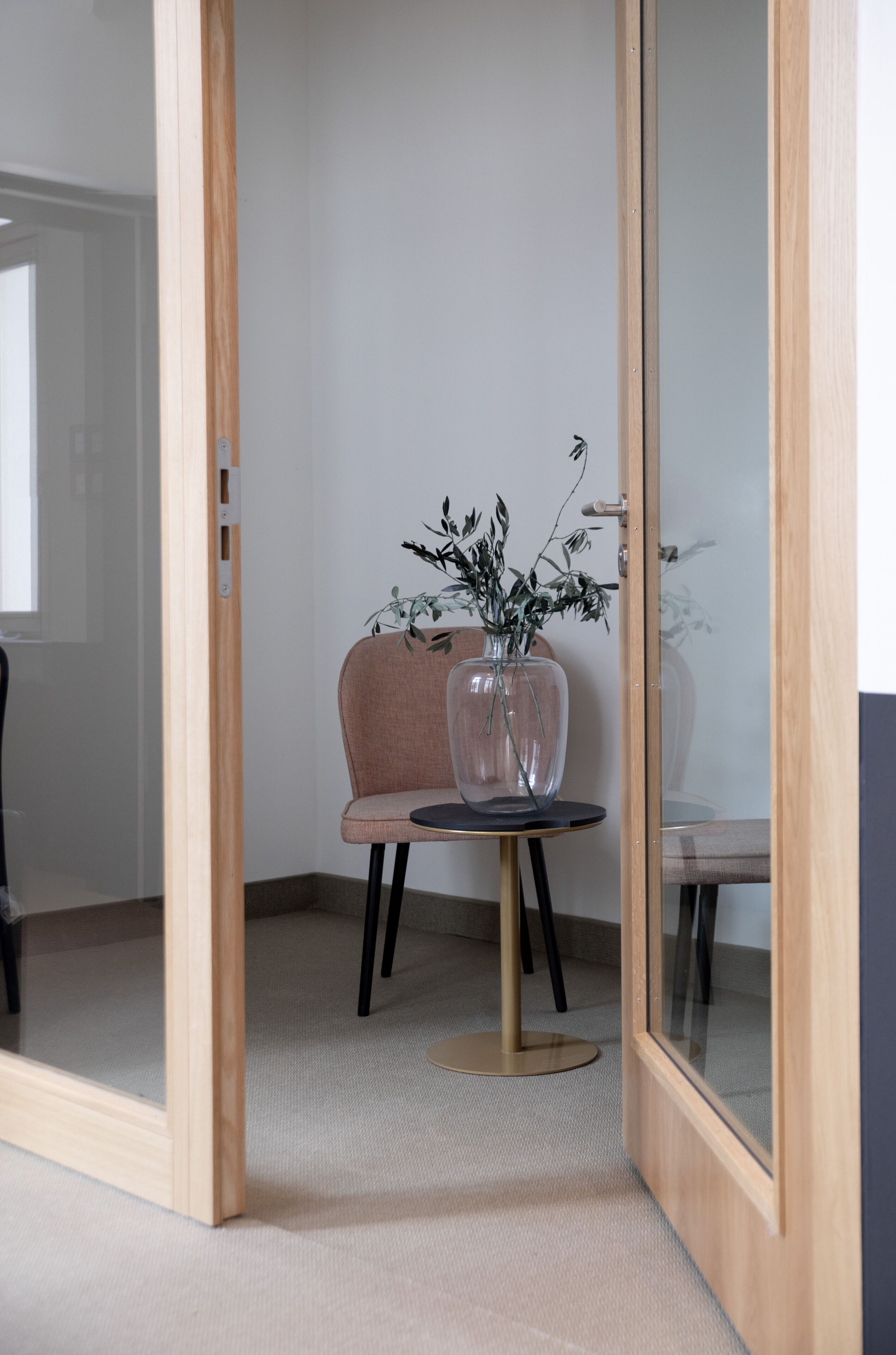 Superior Studio | Desk, laptop workspace, soundproofing, iron/ironing board