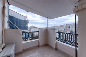 Terrace/patio - AZAD HOMES ÇİMEN 99 (Istanbul)