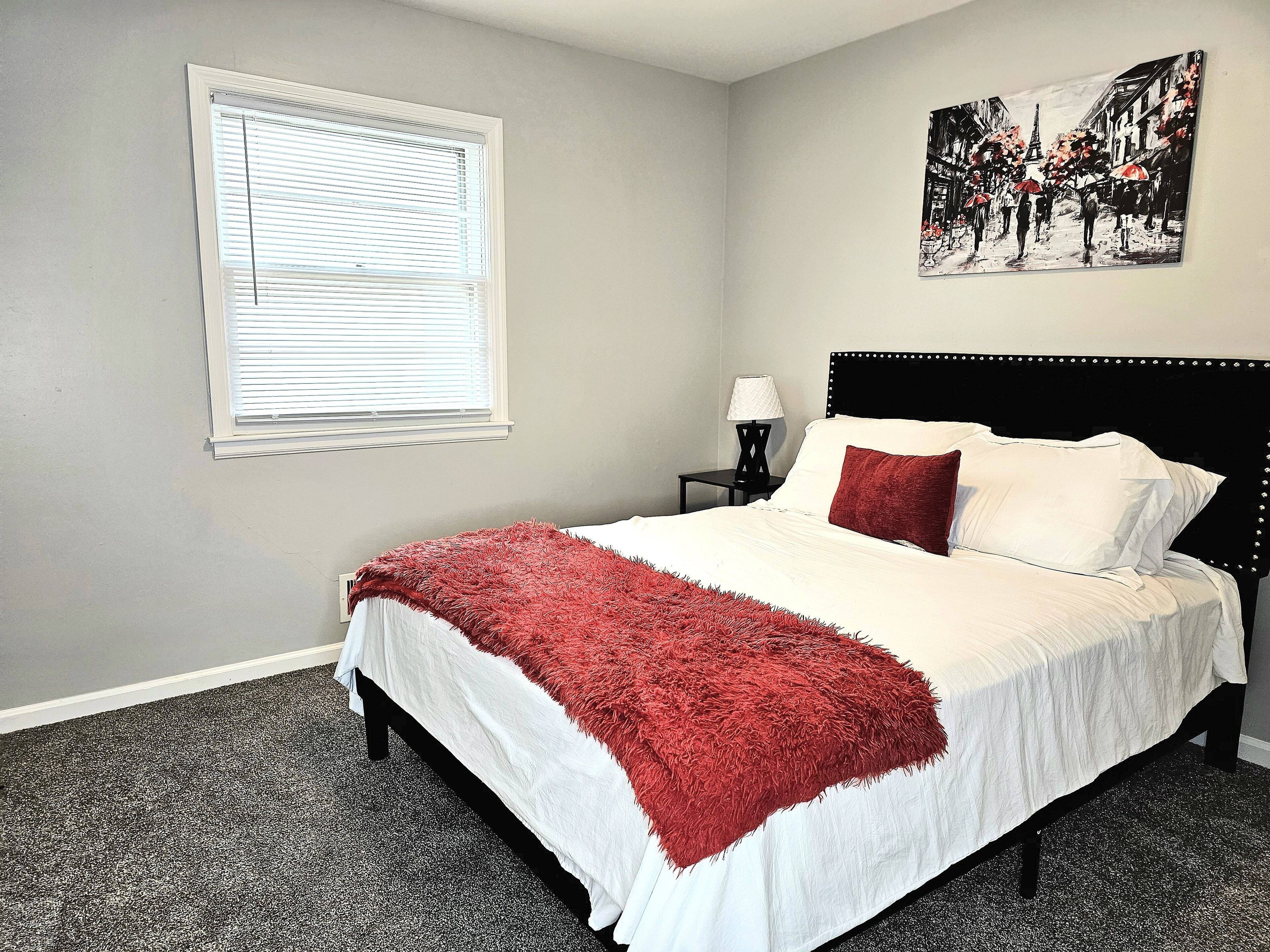 4 bedrooms, iron/ironing board, free WiFi, bed sheets