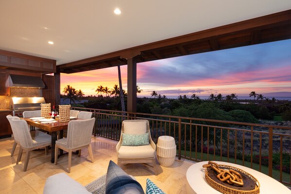 Outdoor dining - Beautiful Ocean View Villa at Hualalai Resort w/ AC and Lanai (Kailua-Kona)