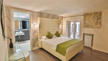 Deluxe-Doppelzimmer | 1 Schlafzimmer, italienische Bettbezüge von Frette