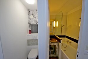 Hair dryer, soap, toilet paper - Apartment Cap Esterel sea view with reversible air conditioning (Saint-Raphaël)