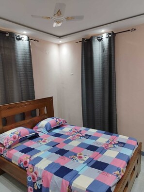 3 chambres, Wi-Fi, draps fournis