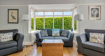 Little Haven, A stunning Bungalow in Minnis Bay - Pass the Keys